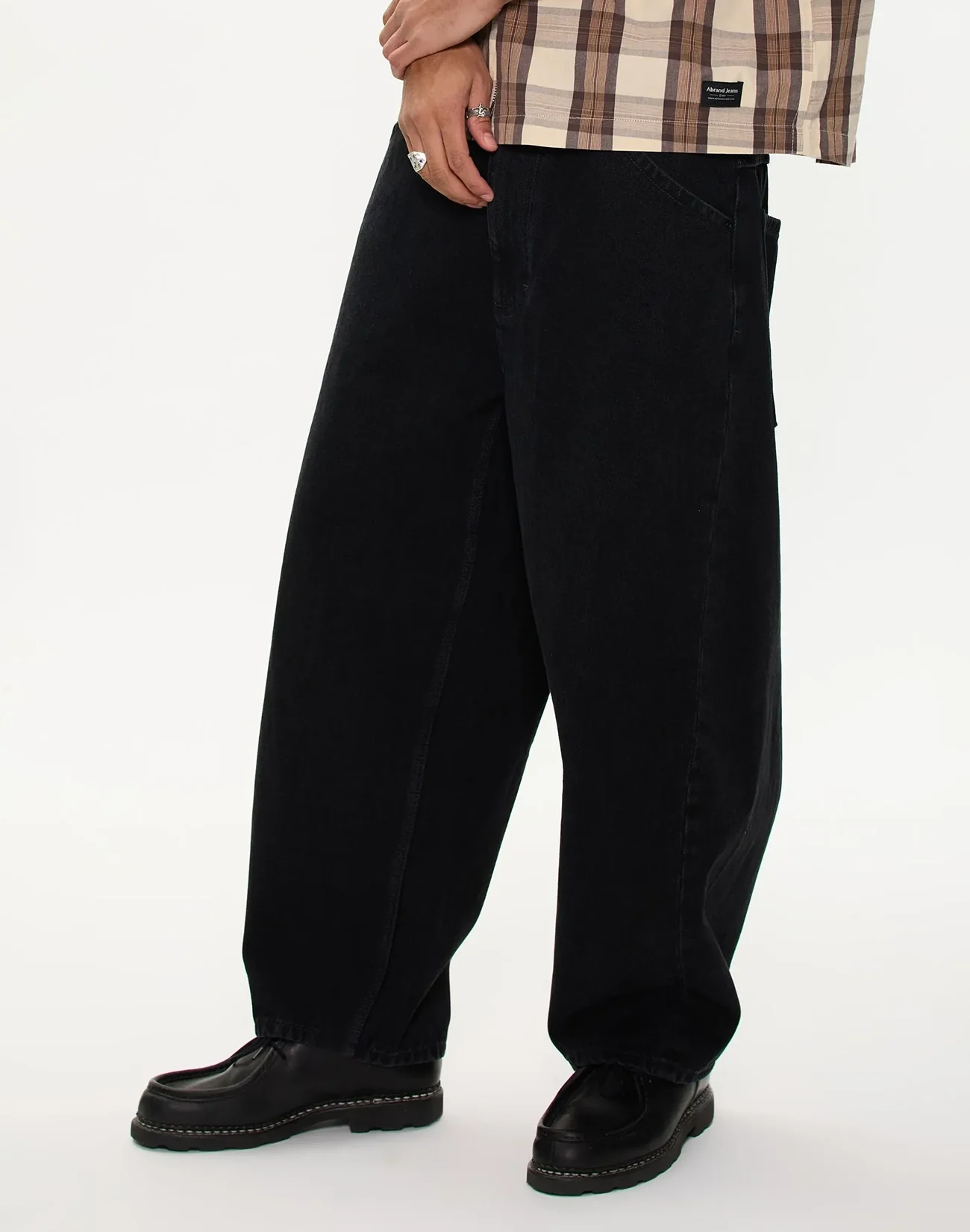 A6 Skyler Big Cocoon Denim Jeans - Washed Black - Image 3