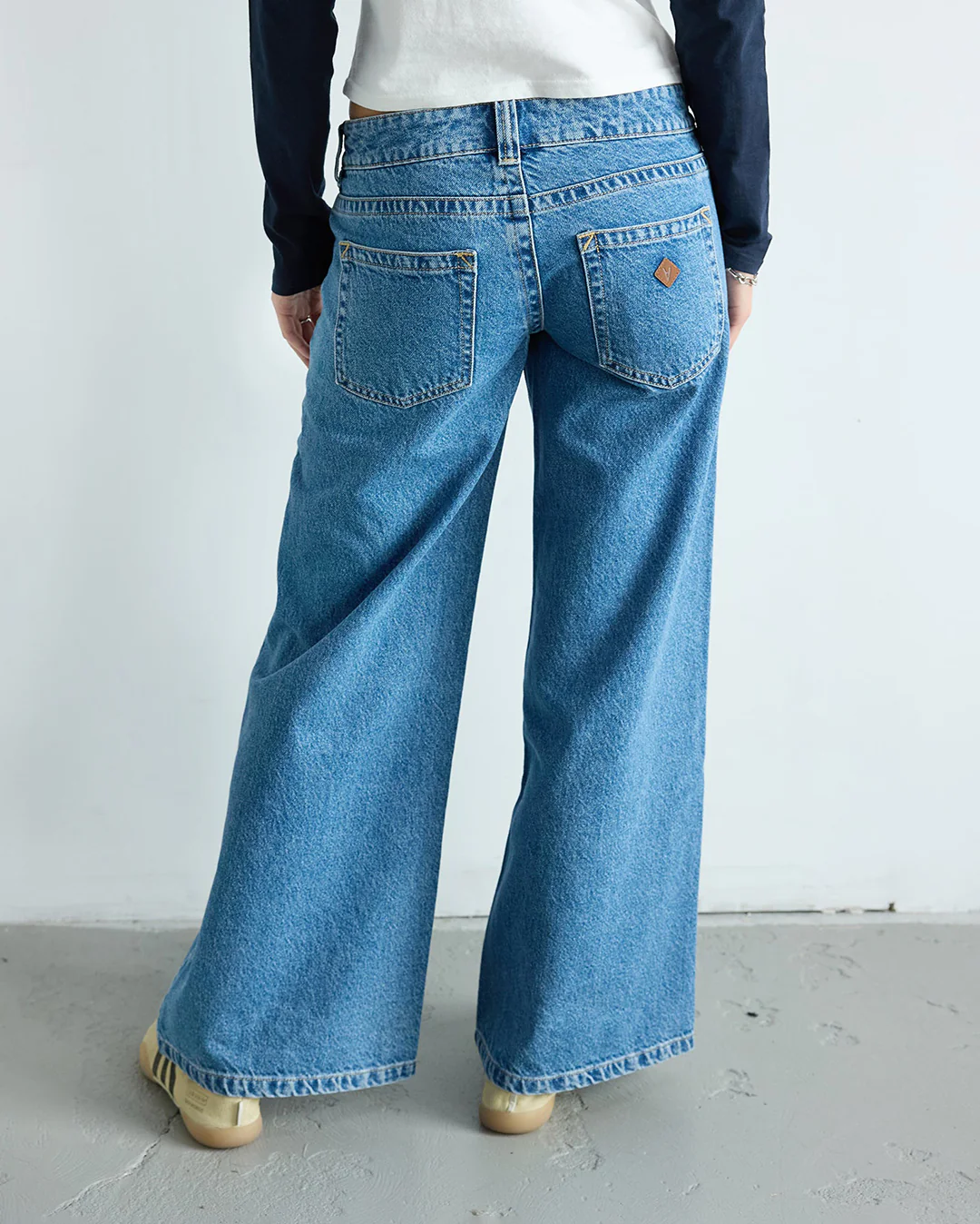 95 Mid Rise Baggy Jeans - Selena - Image 3