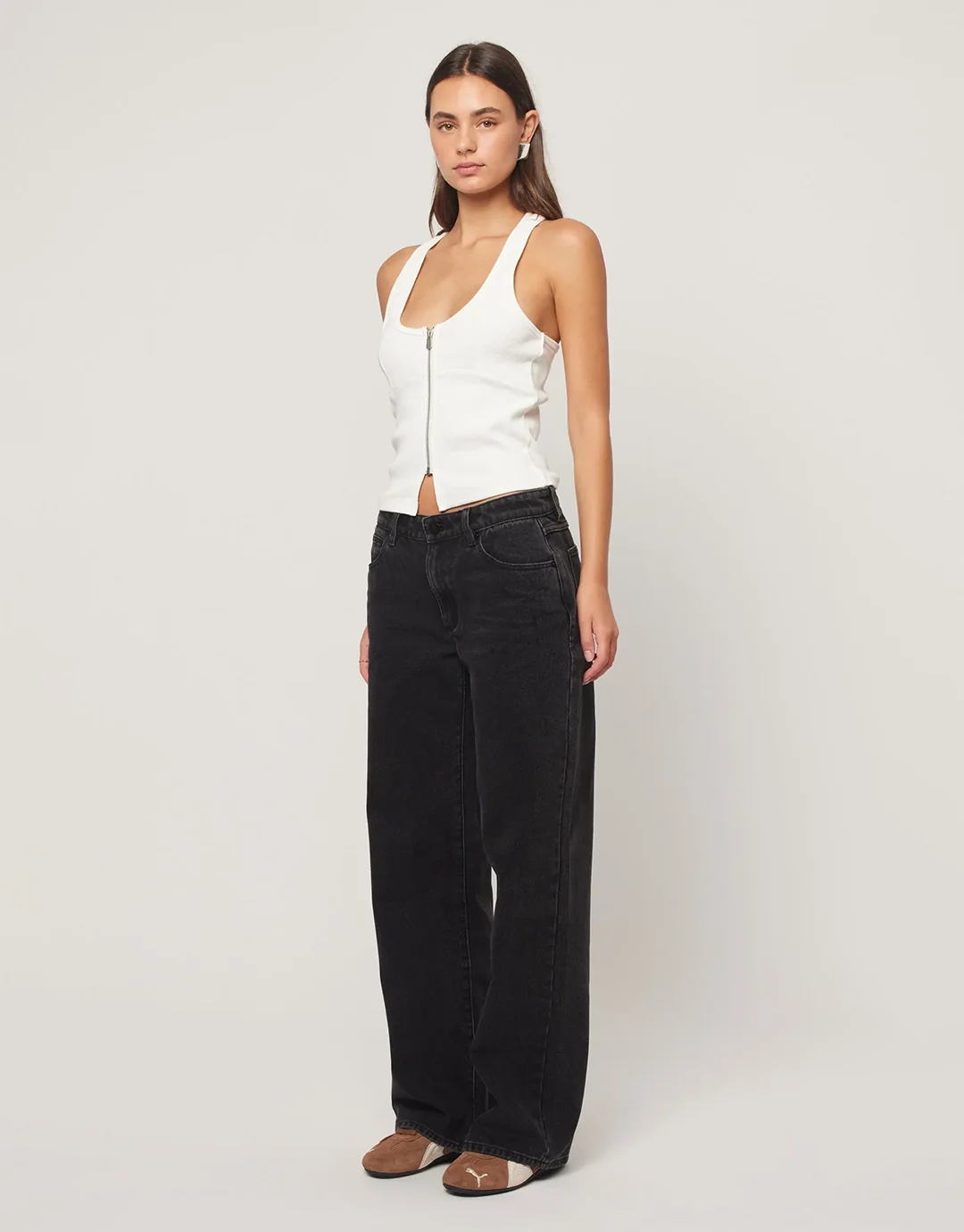 99 Heidi Low Baggy Jeans - Washed Black - Image 5