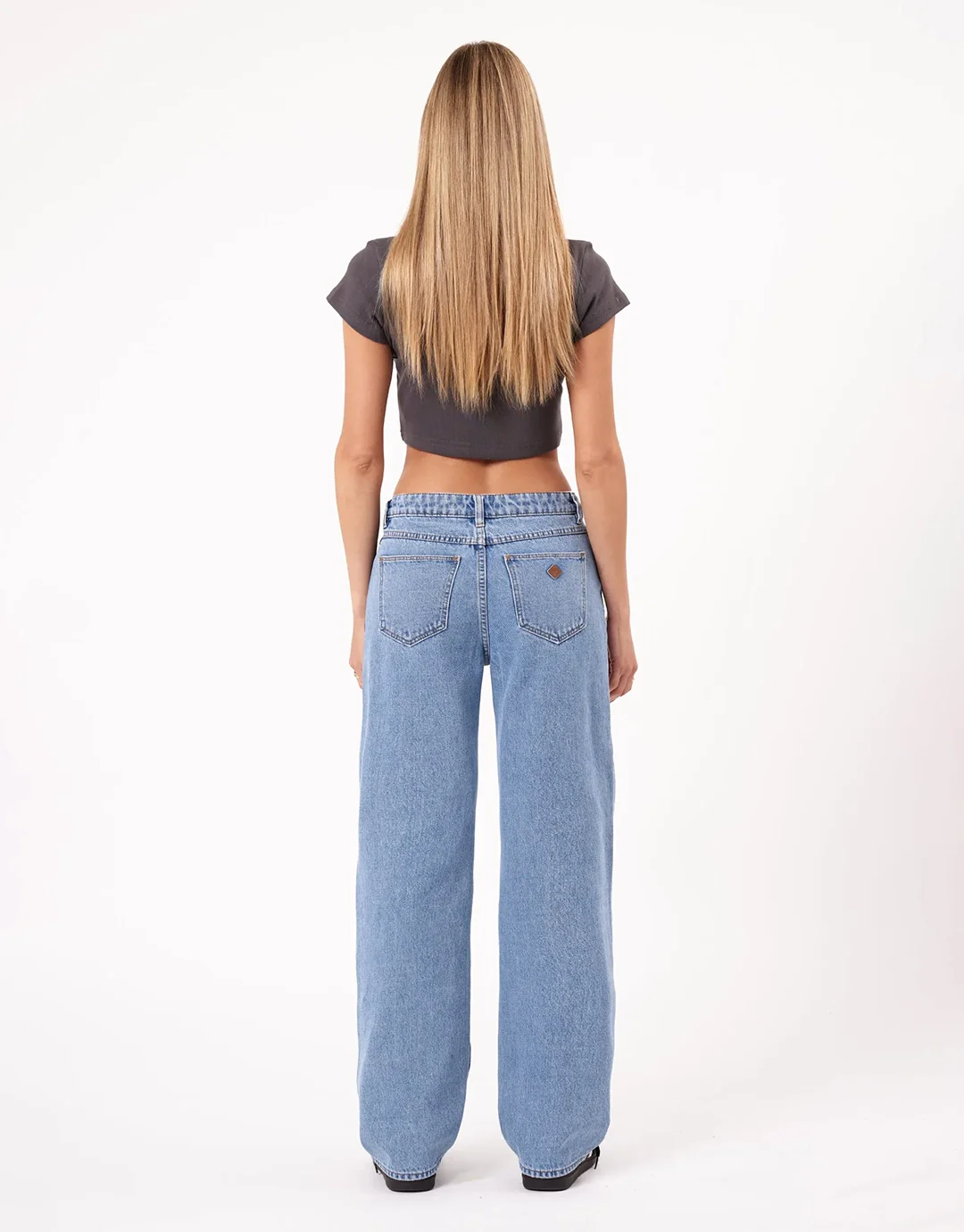 99 Mid Baggy Gigi Jeans - Mid Blue - Image 4