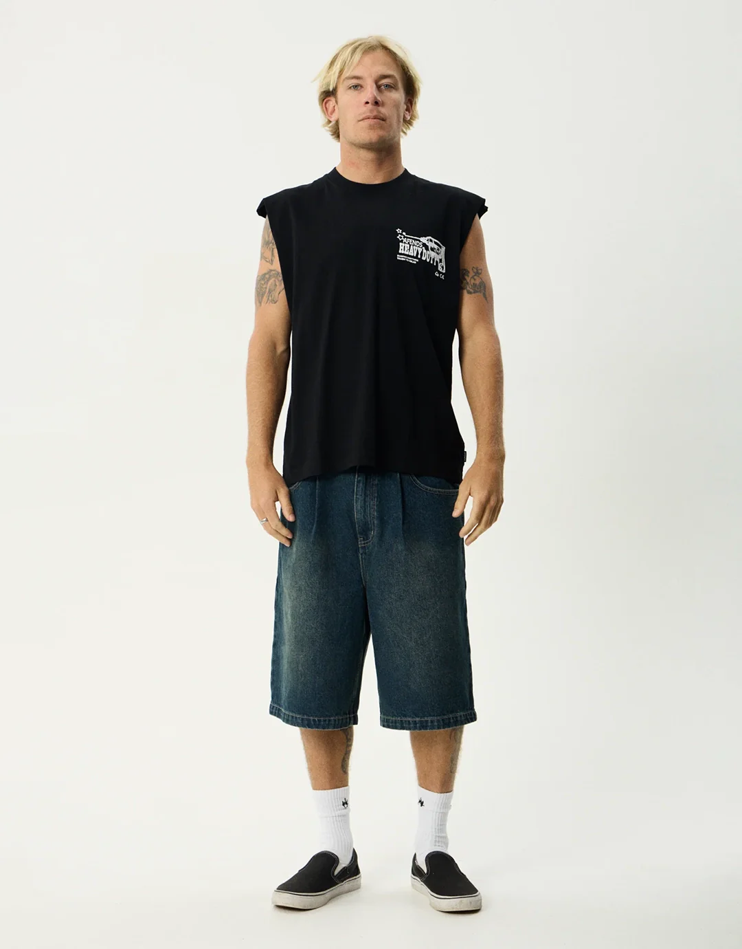 Heavy Duty Sleeveless T-Shirt - Black - Image 3