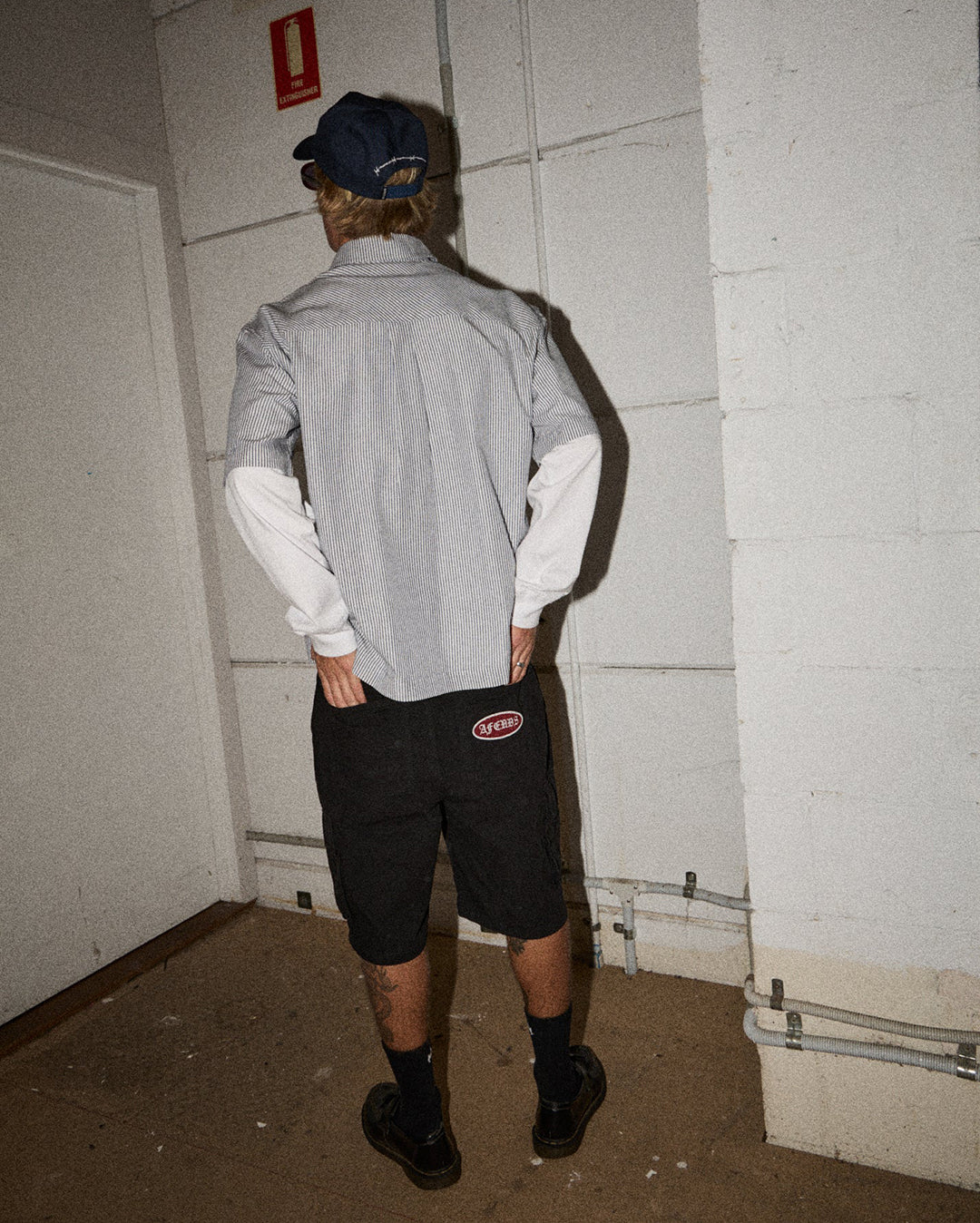 Summit 22" Pleated Cargo Short - Washed Black - Image 7