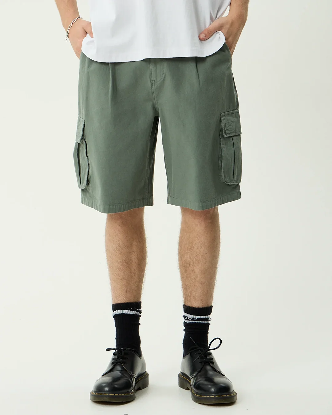 Summit 22" Pleated Cargo Short - Washed Sycamore - Image 2