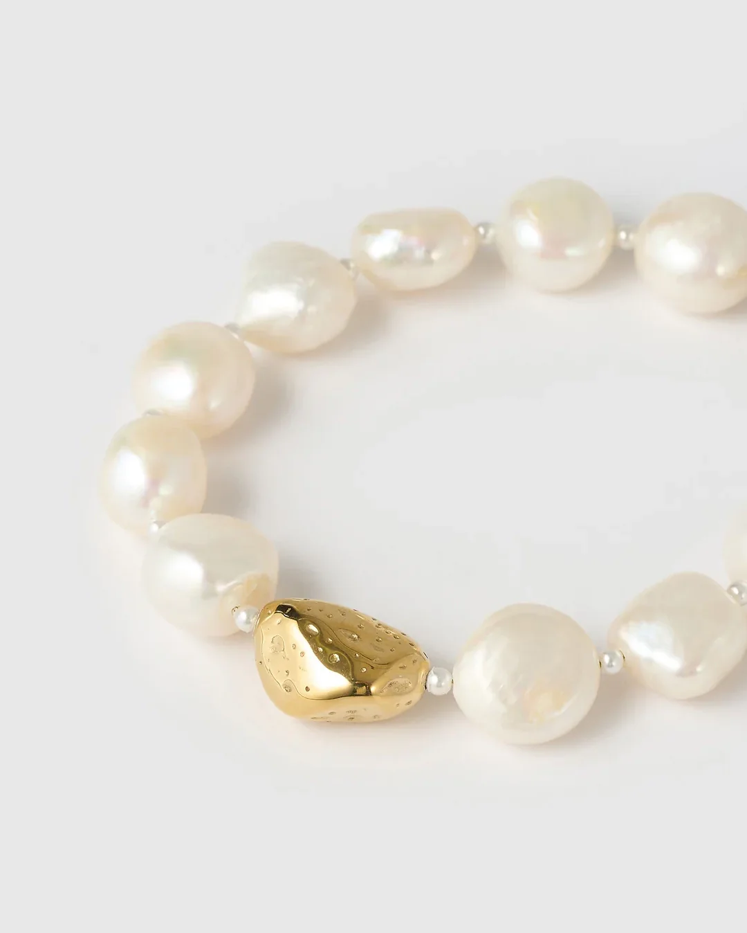 Hariette Pearl Bracelet - Gold Pearl - Image 3