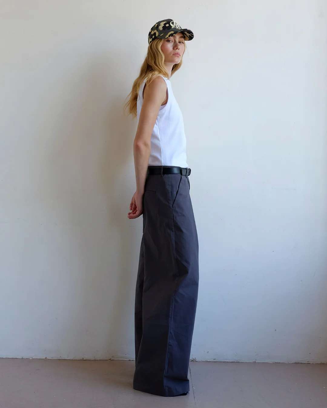 City Twill Trouser - Dark Grey - Image 4