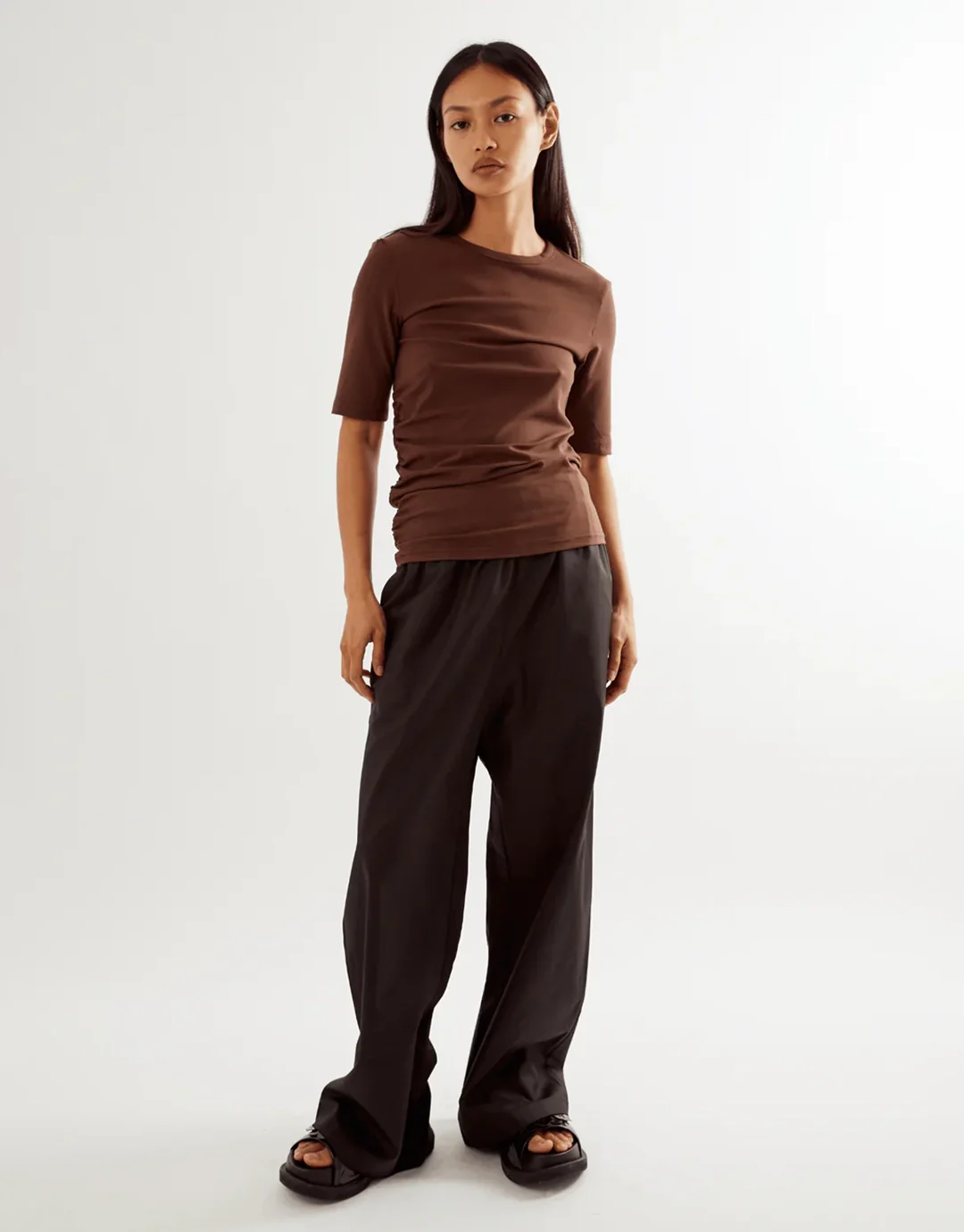 Ruched SS Tee - Choc - Image 3