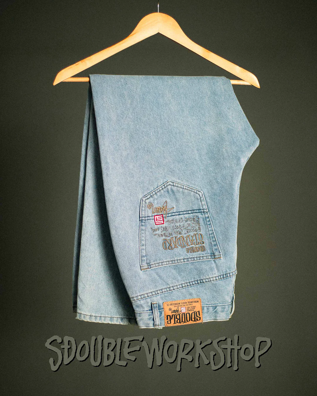 Embroidered 5 Pocket Standard Jeans - Super Light - Image 6