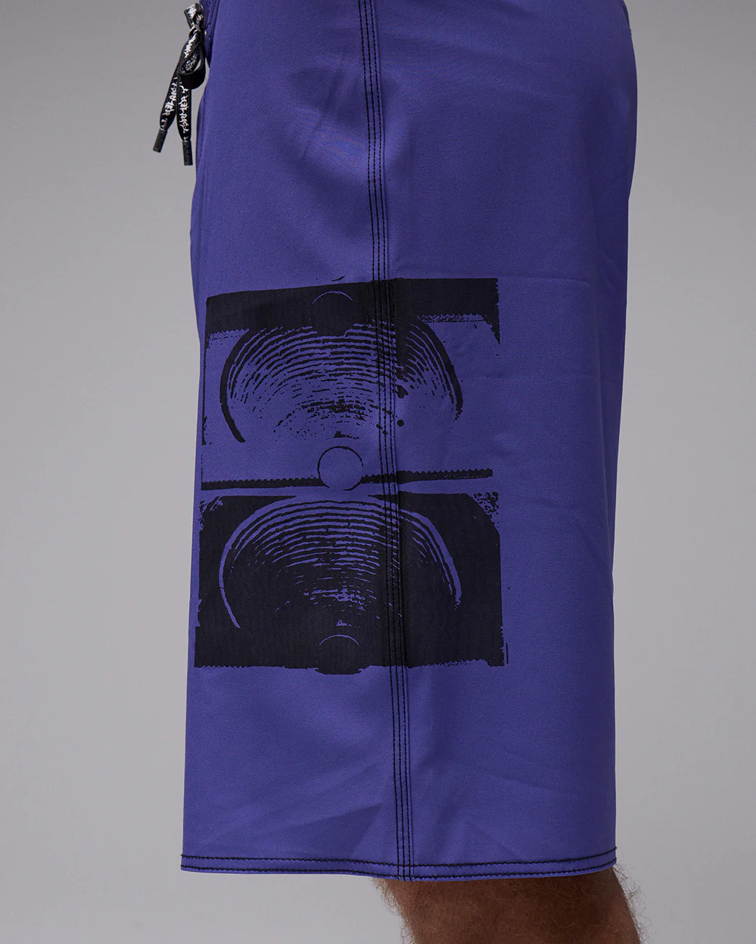 Crux Cargo 20" Shorts - Violet - Image 5