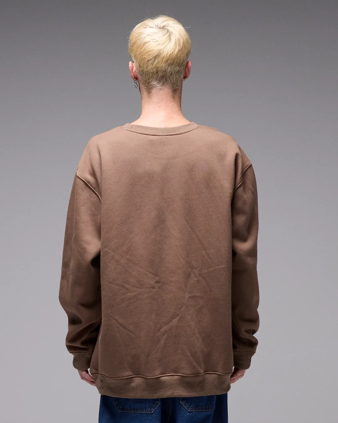 Legacy Emb Crew - Chocolate - Image 2