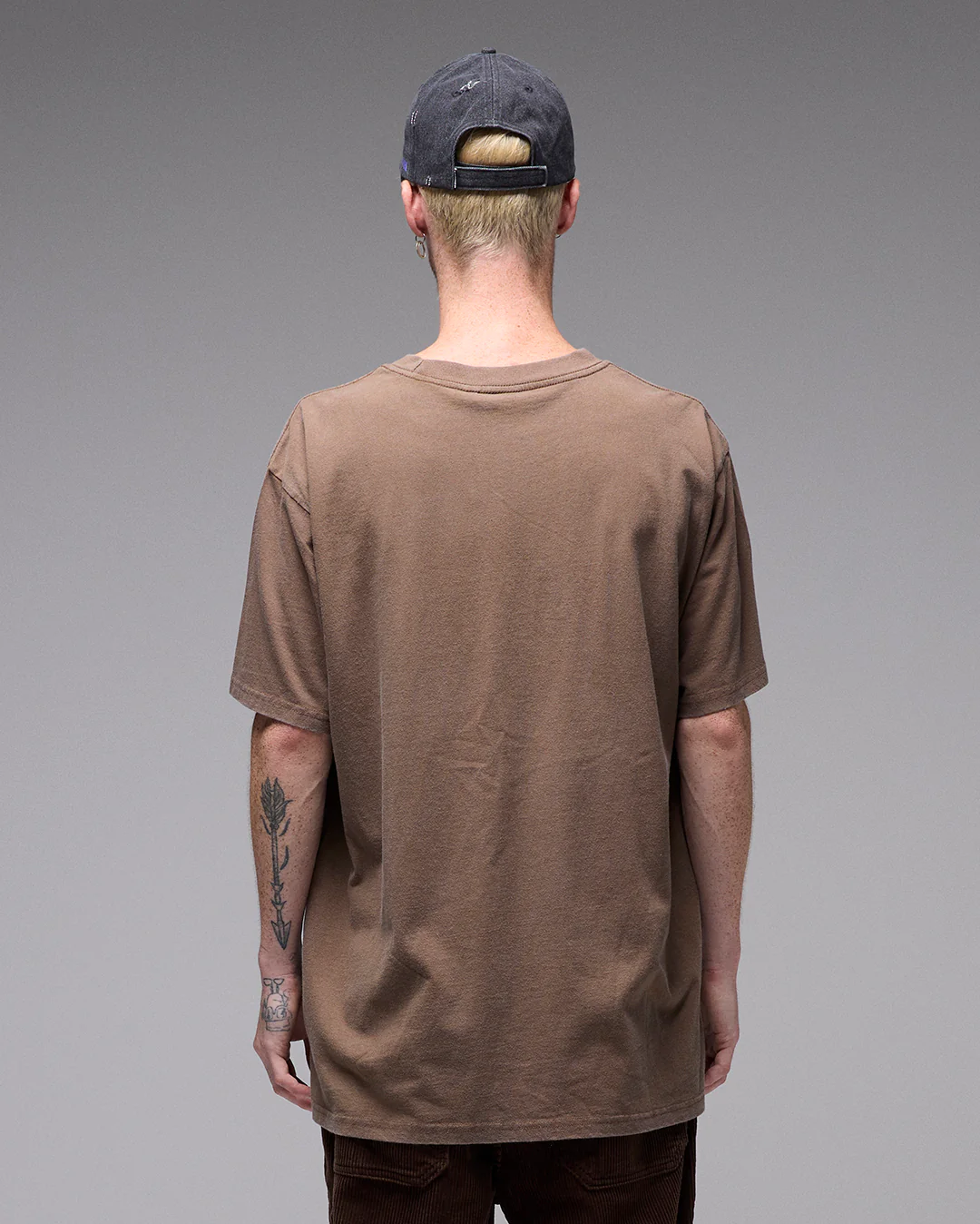 Praise T-Shirt - Washed Choc - Image 2