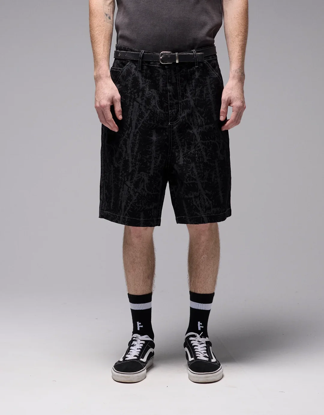 Turmoil Distend 20.5" Shorts - Black - Image 2