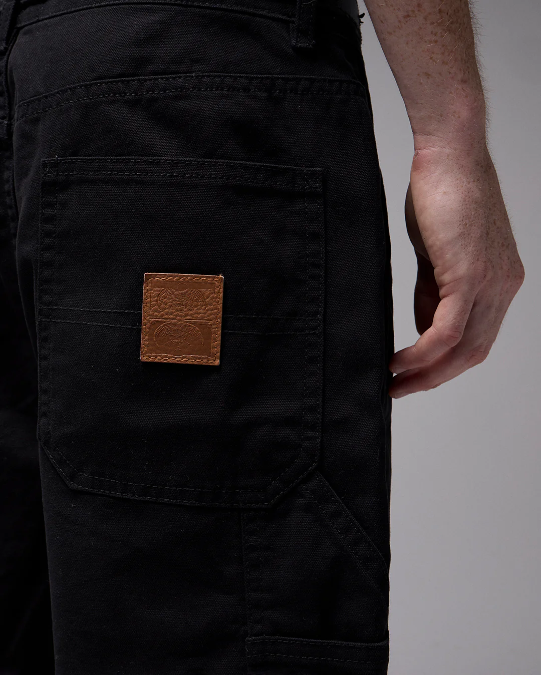 Vt Distend 20.5' Canvas Carpenter Shorts - Black - Image 4