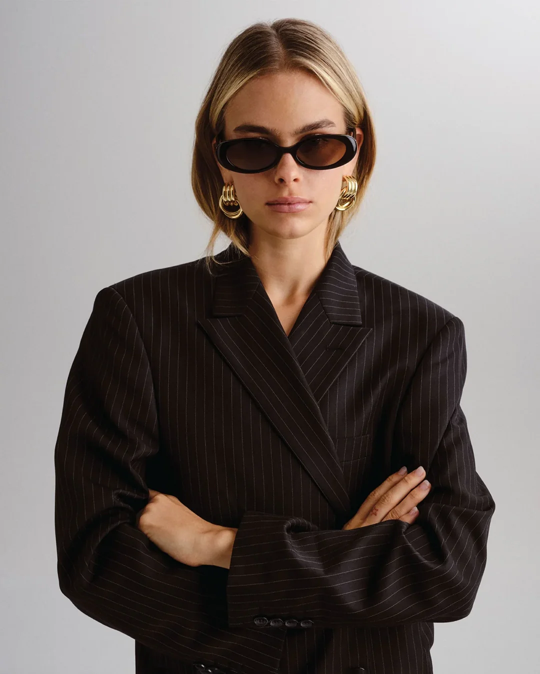 The Morgan Sunglasses - Black - Image 2