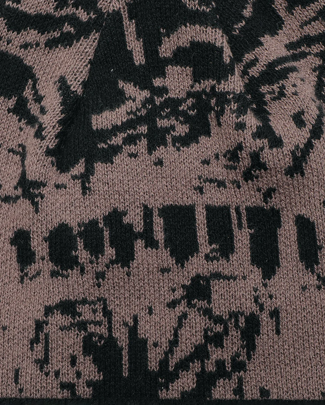 Goes Around Beanie - Black - Image 3